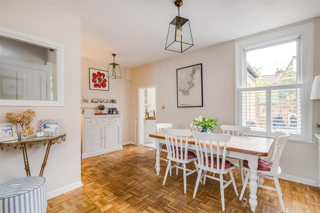 Buxton Road, East Sheen, SW14 photo 4