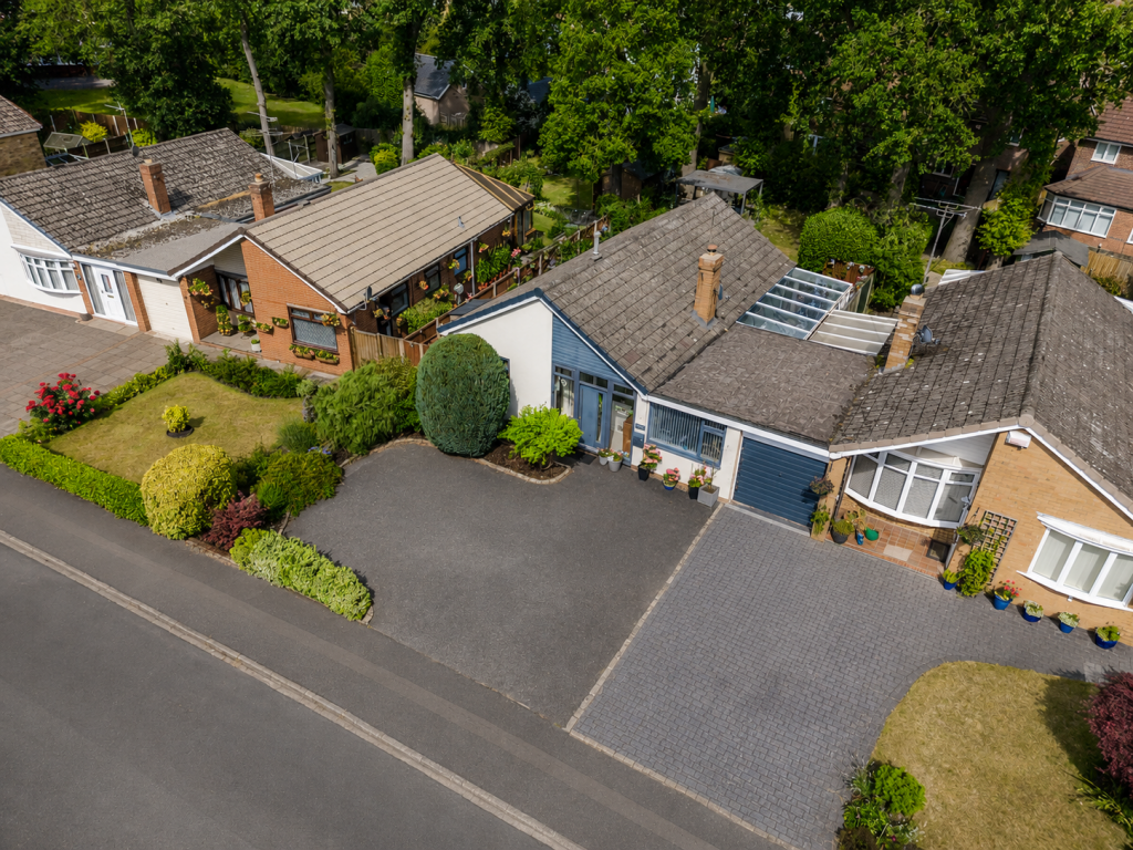 Main image of property: 19 Murrayfield Drive, Nantwich
