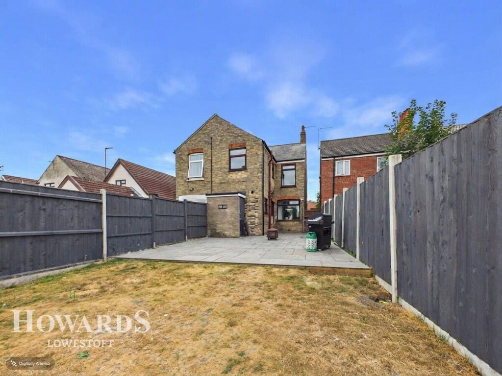 House in East Suffolk, Lowestoft - View 3