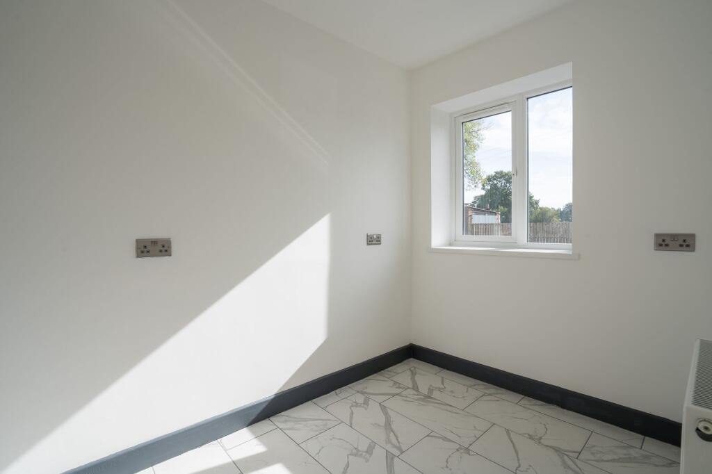 Kineton Lane, Hockley Heath, B94 photo 4