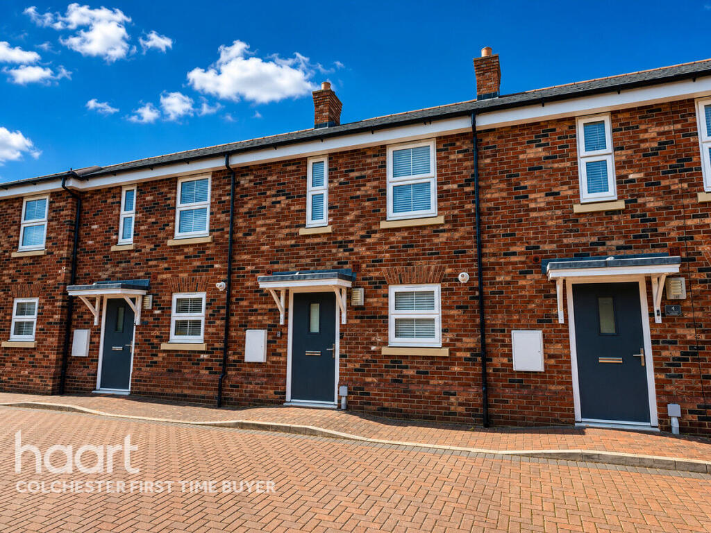 2-bed terraced on Artillery Street, Colchester, £260,000