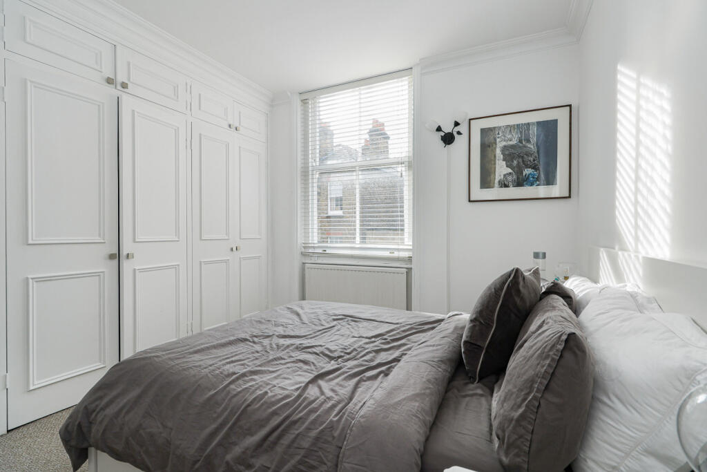 Apartment in London - View 5