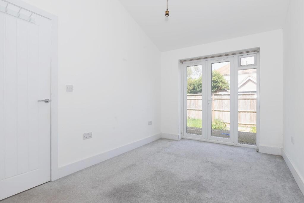 Apartment in Adur, North Lancing, Lancing - View 4
