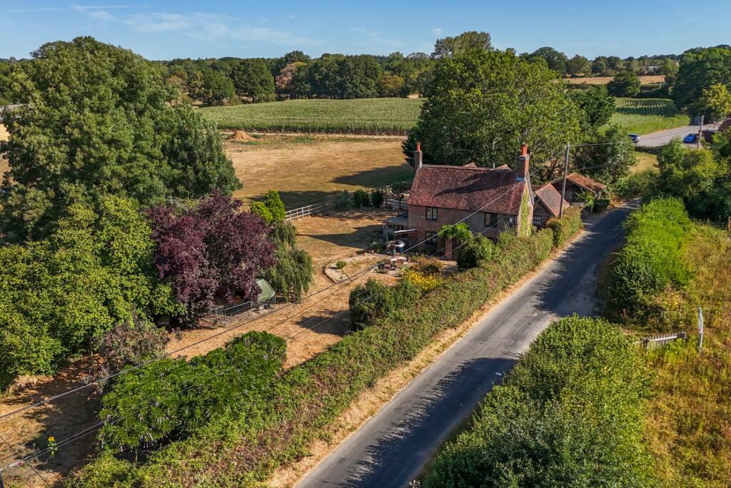 House in Winchester, Durley - View 2