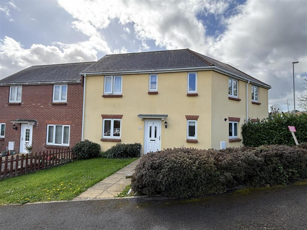 Main image of property: Monarch Road, Crewkerne - GARAGE