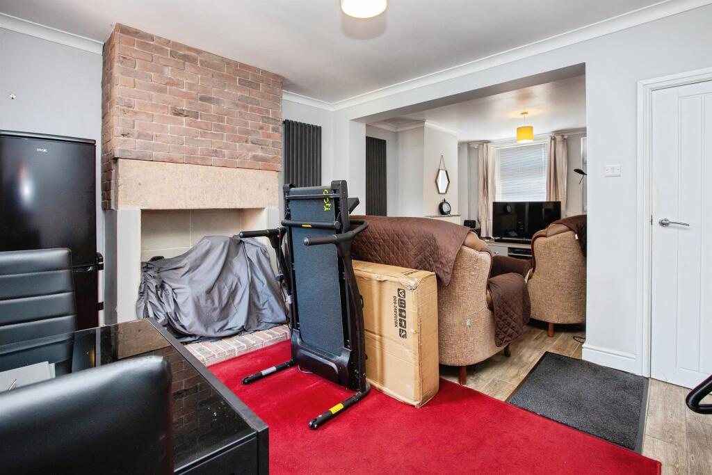 House in Ripley, Butterley - More