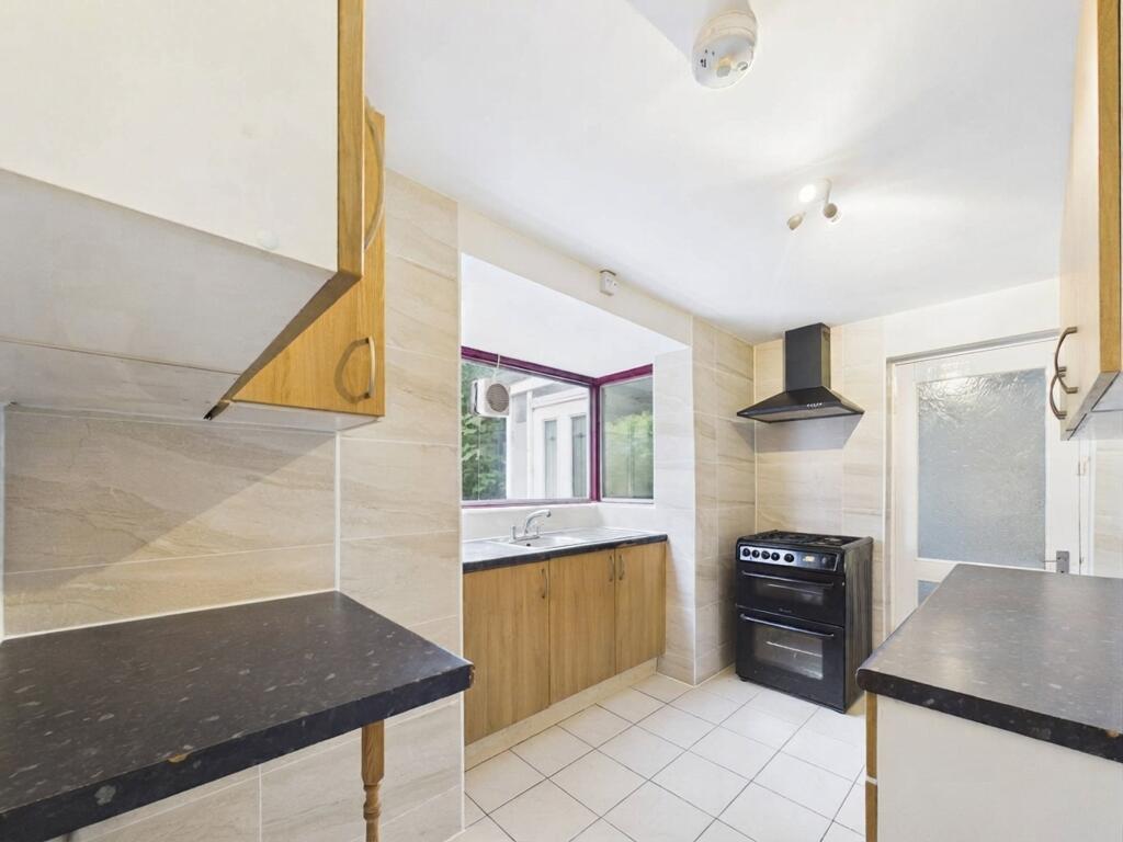 House in Birmingham, West Midlands - View 5