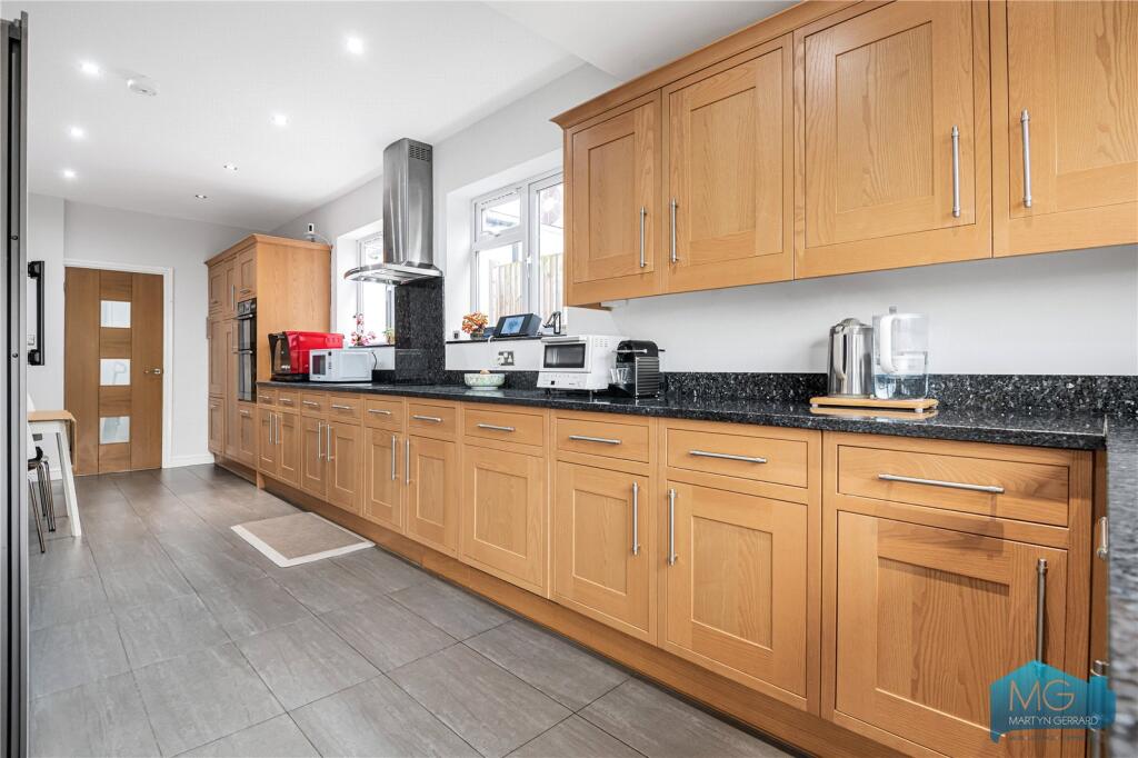 East View, Barnet, EN5 photo 4