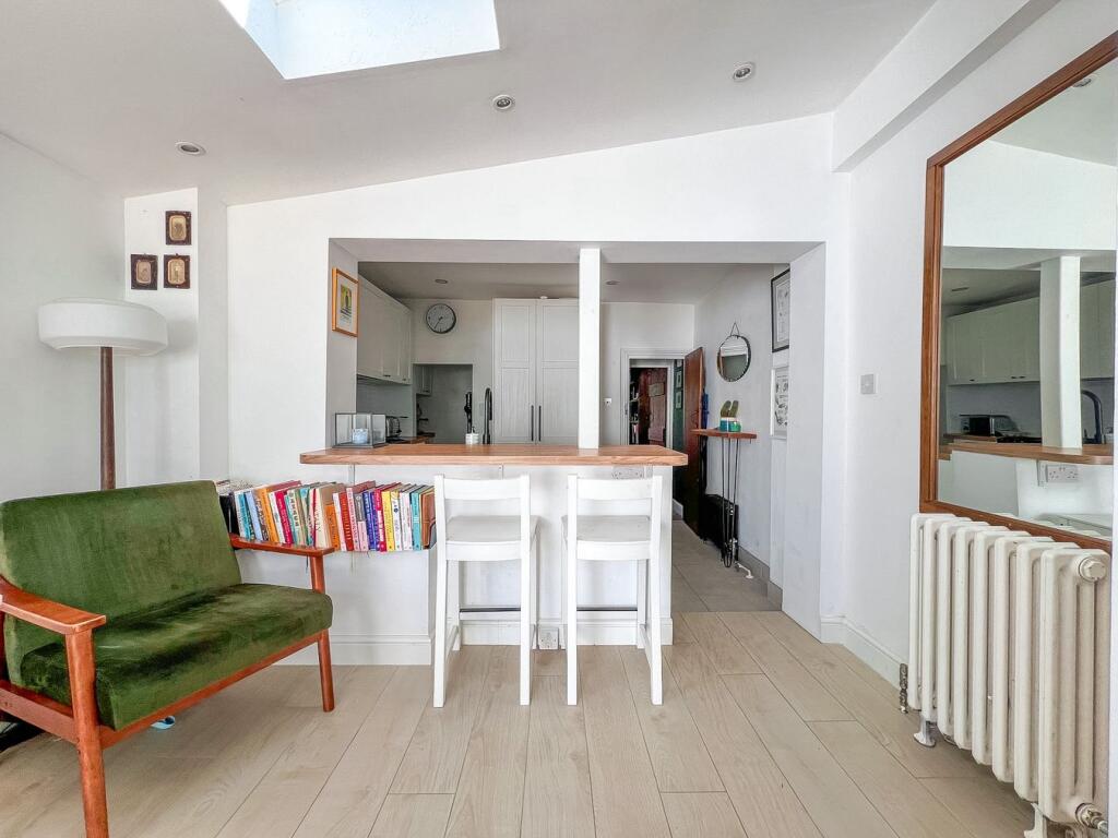 House in Kingston upon Thames - View 3