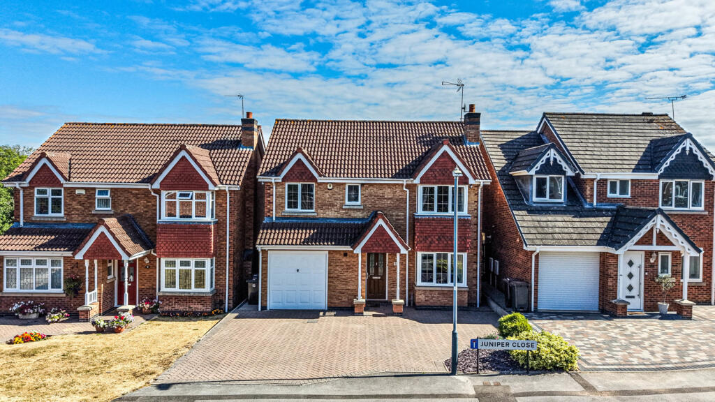 Main image of property: Juniper Close, Bedworth, Warwickshire, CV12