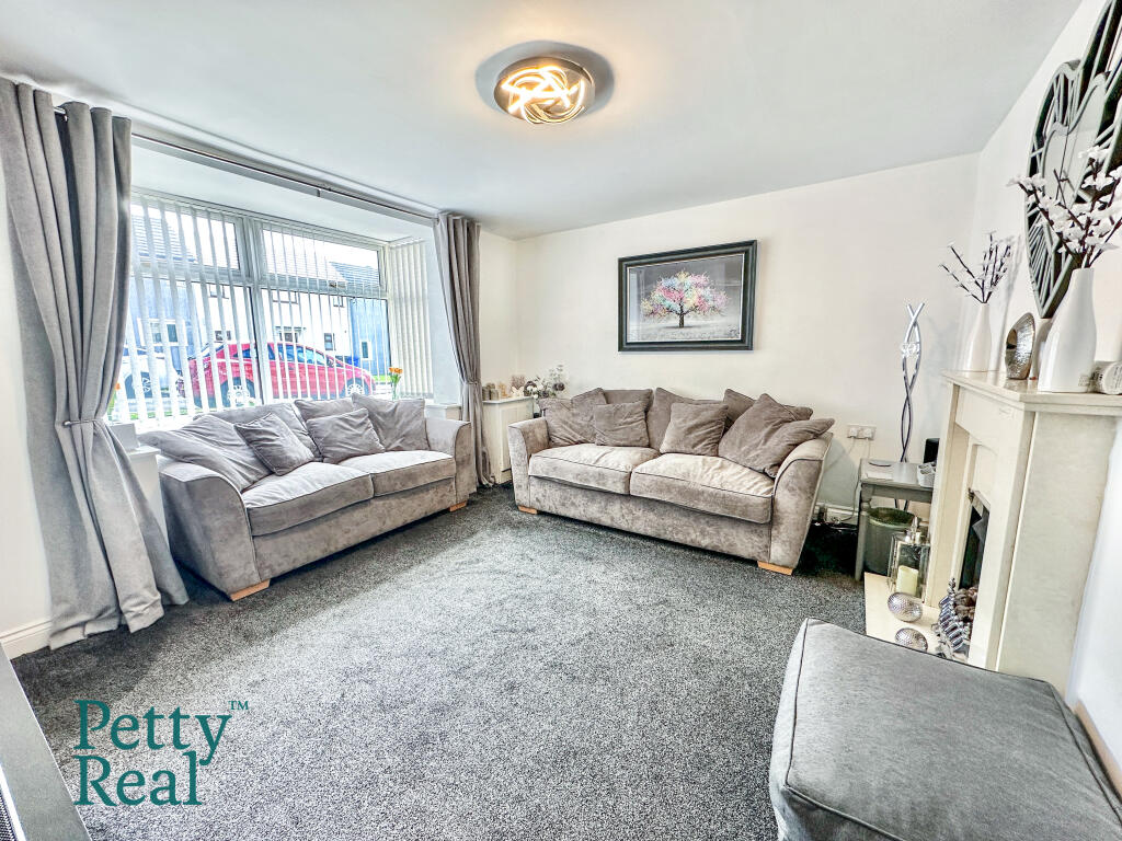 Main image of property: 27 Coronation Road, Brierfield