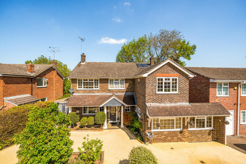 Main image of property: Nursery Gardens, Purley on Thames, Reading, Berkshire, RG8