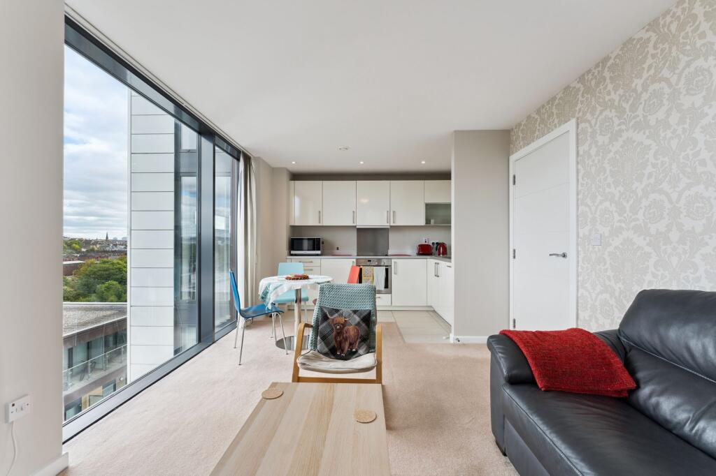 Meadowside Quay Walk, Flat 10/1, Glasgow Harbour, Glasgow, G11 6DT - View 4