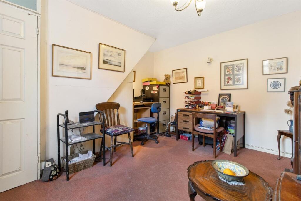 House in Malvern Hills, Malvern Wells - More