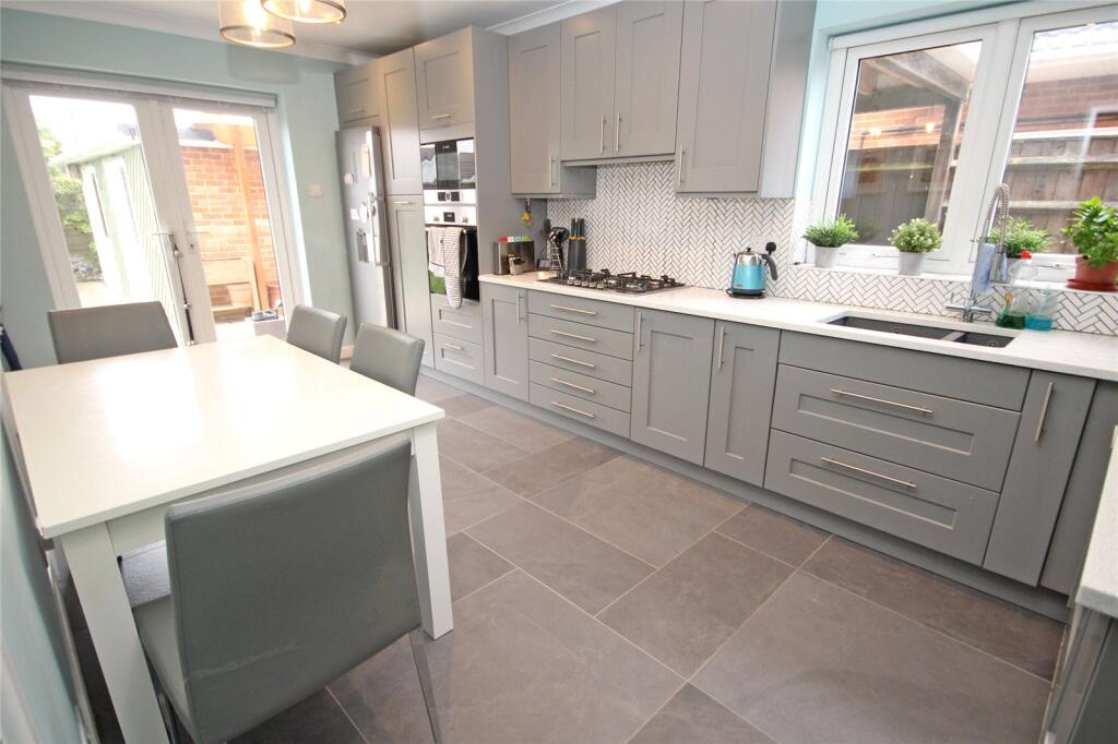 House in Southampton - View 5