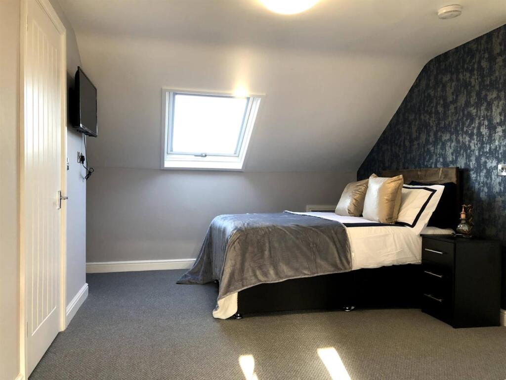 House in Leicester - View 2