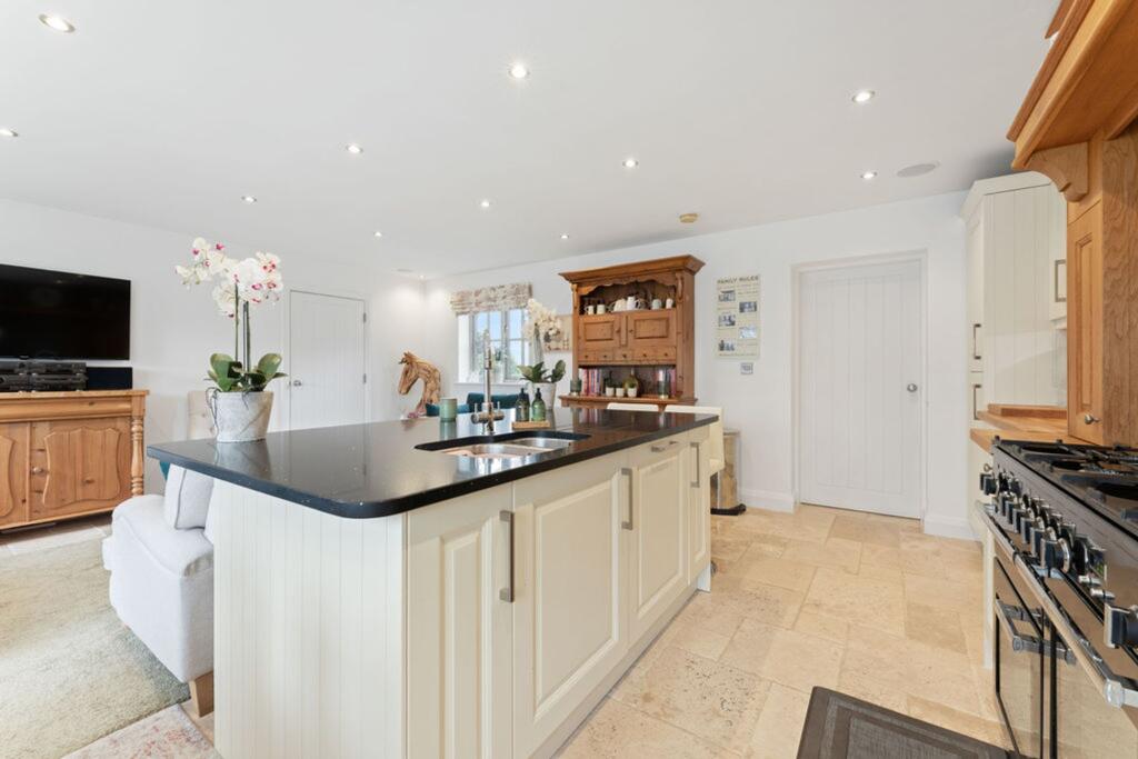 House in Leicester - More