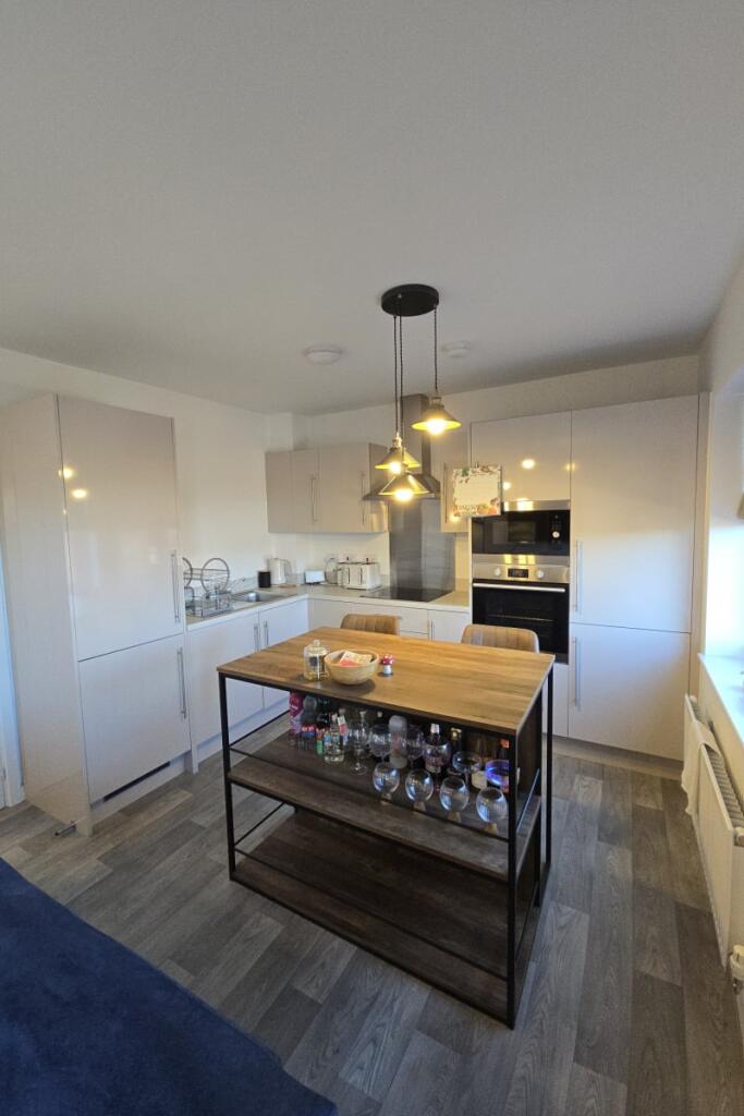 Laver Drive, Chesterfield, S41 photo 3