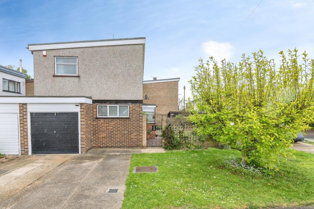 Main image of property: Elder Way, Rainham, Essex, RM13