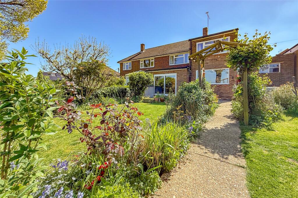 Additional image 11 of Springfield Crescent, Harpenden, Hertfordshire, AL5