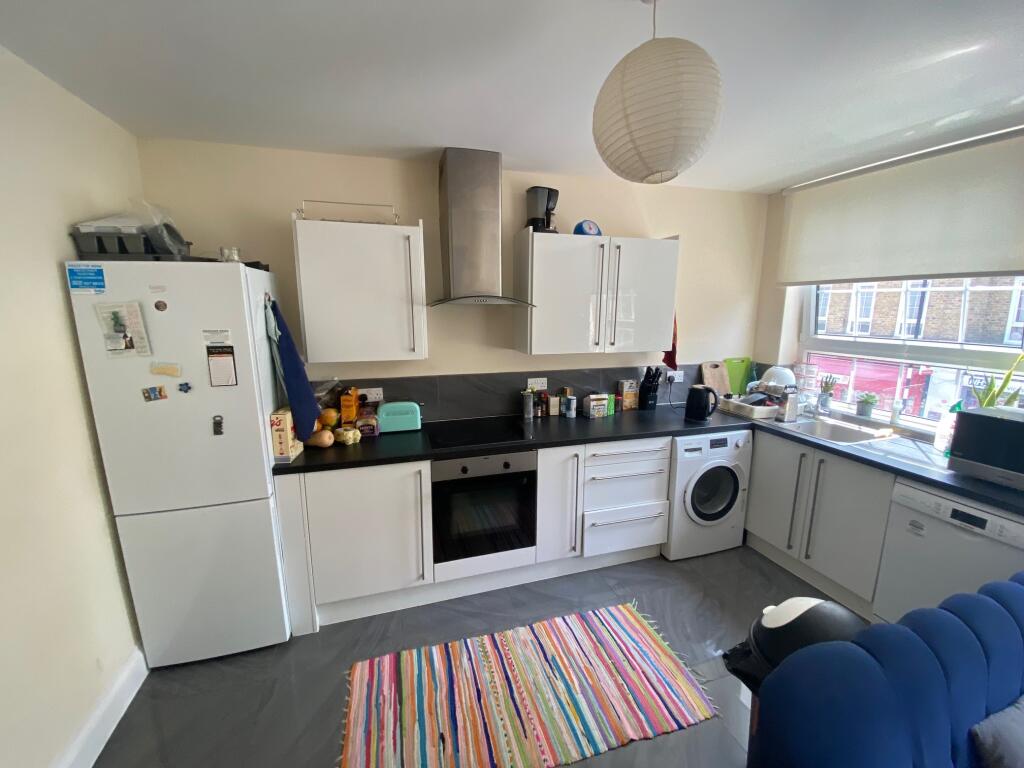 Apartment in London - View 5