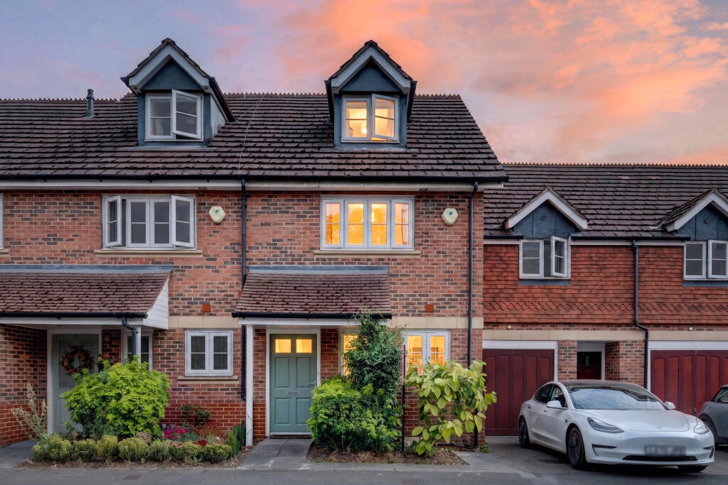 Dowles Green, Wokingham, RG40