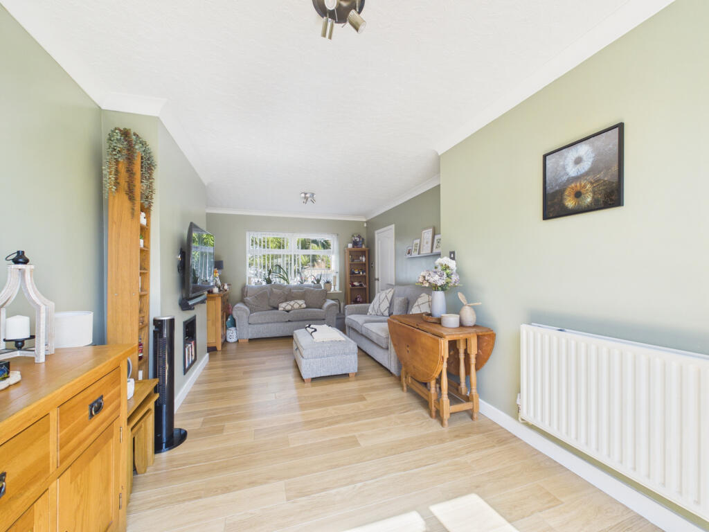 House in Hull, Bilton Grange - View 4