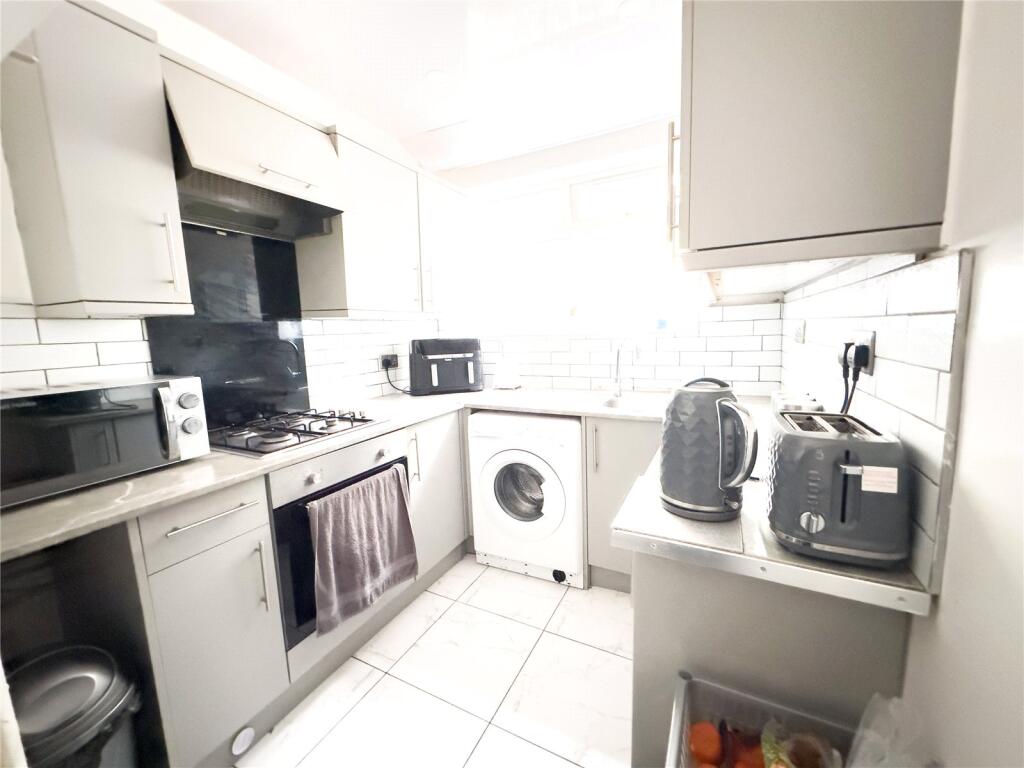 House in Manchester, Greater Manchester - More