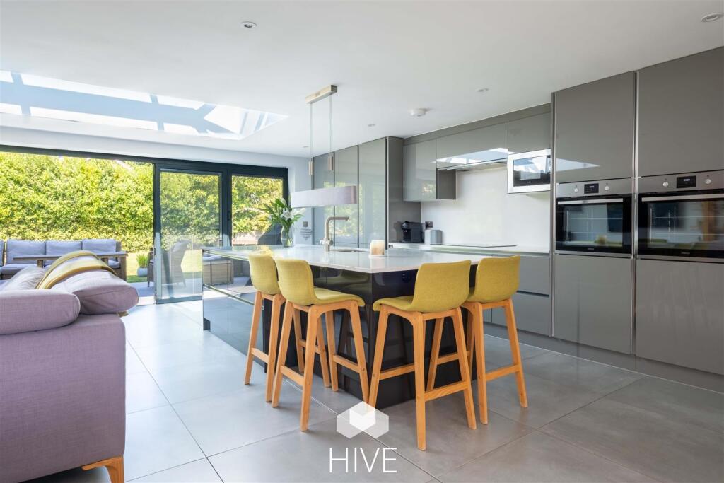 Whitebeam Way, Verwood - View 3