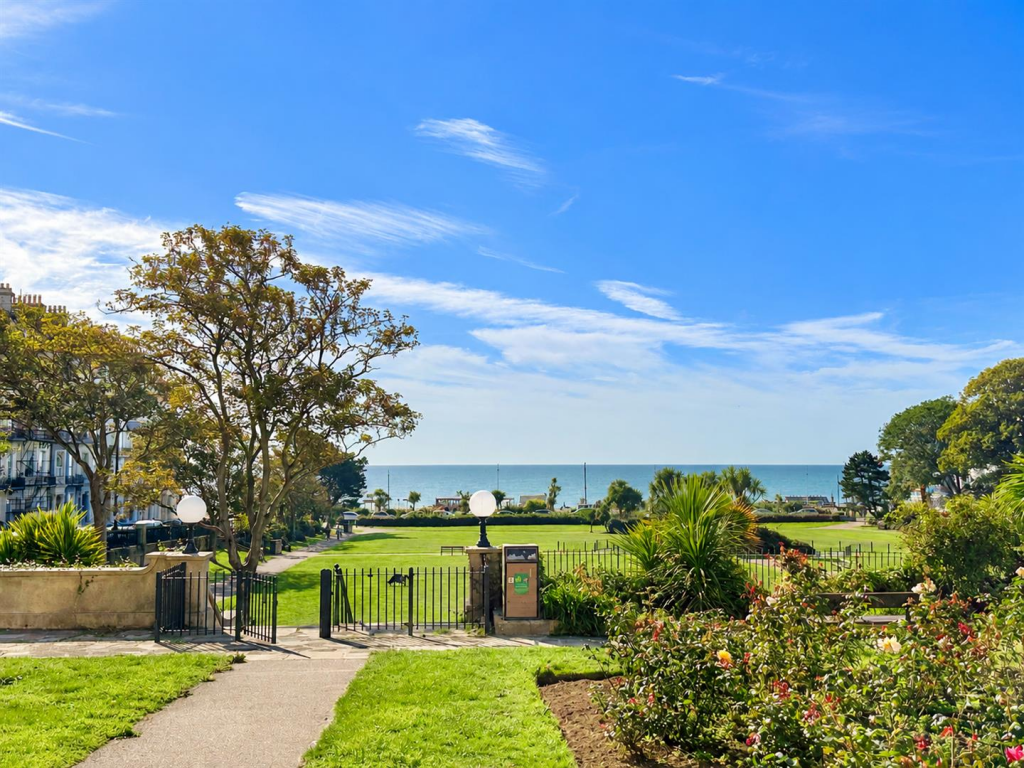Apartment in Tonbridge - View 4