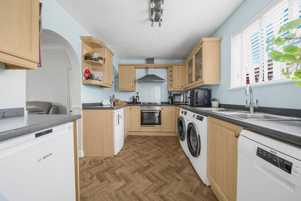 House in Twickenham - View 4