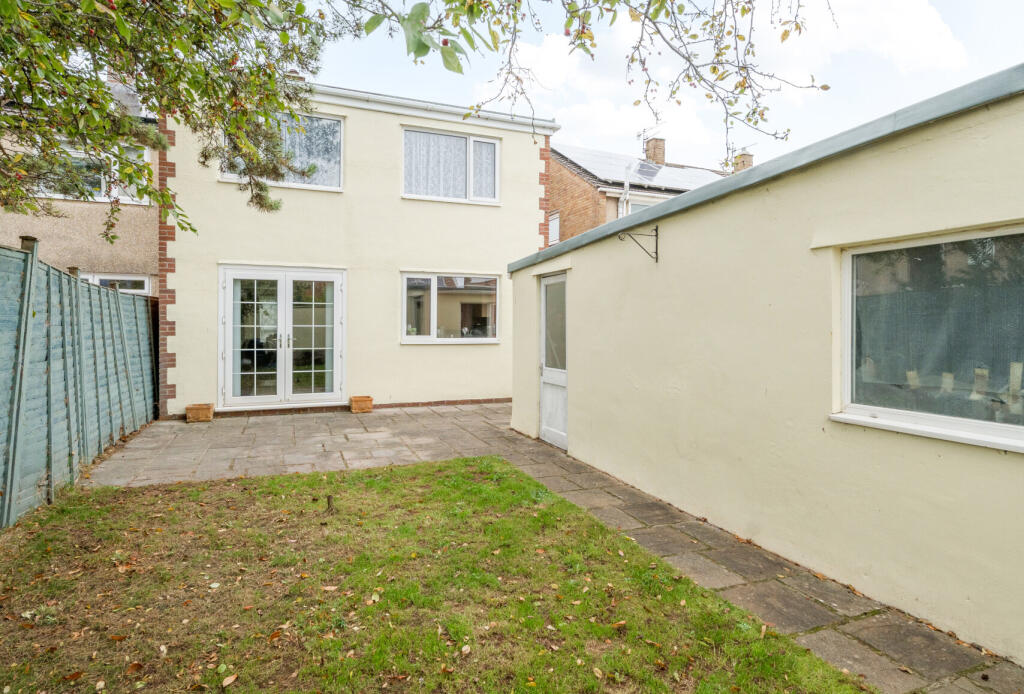 Bradville Gardens, Long Ashton, Bristol, North Somerset, BS41 photo 2