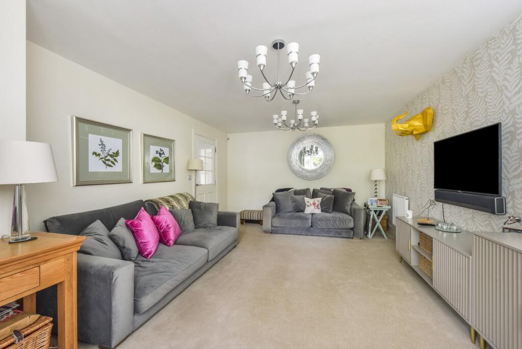 Leachman Way, Petersfield, Hampshire photo 3