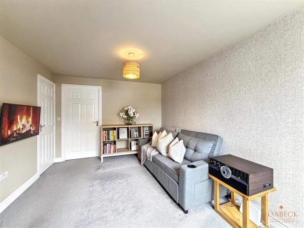 House in Hull, Kingswood - View 2