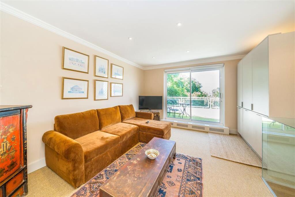 Apartment in London - View 2