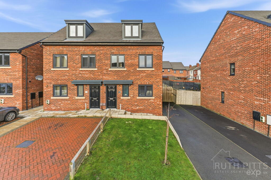 Main image of property: Keepers Rise, Hemsworth, WF9