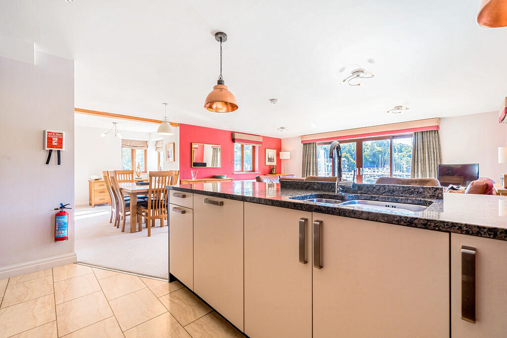 17 Windward Way, Bowness-on-Windermere, LA23 3BF photo 4