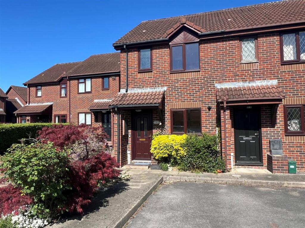 Main image of property: Sandbanks Drive, Basingstoke