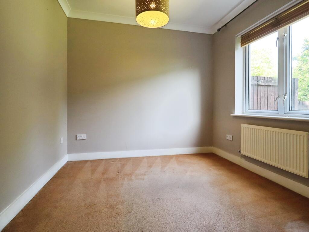 House in Cardiff, Grangetown - View 4