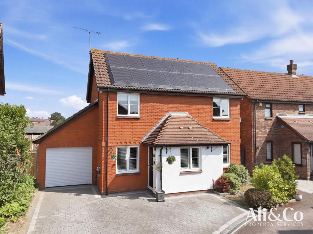 Main image of property: Northfields, Grays