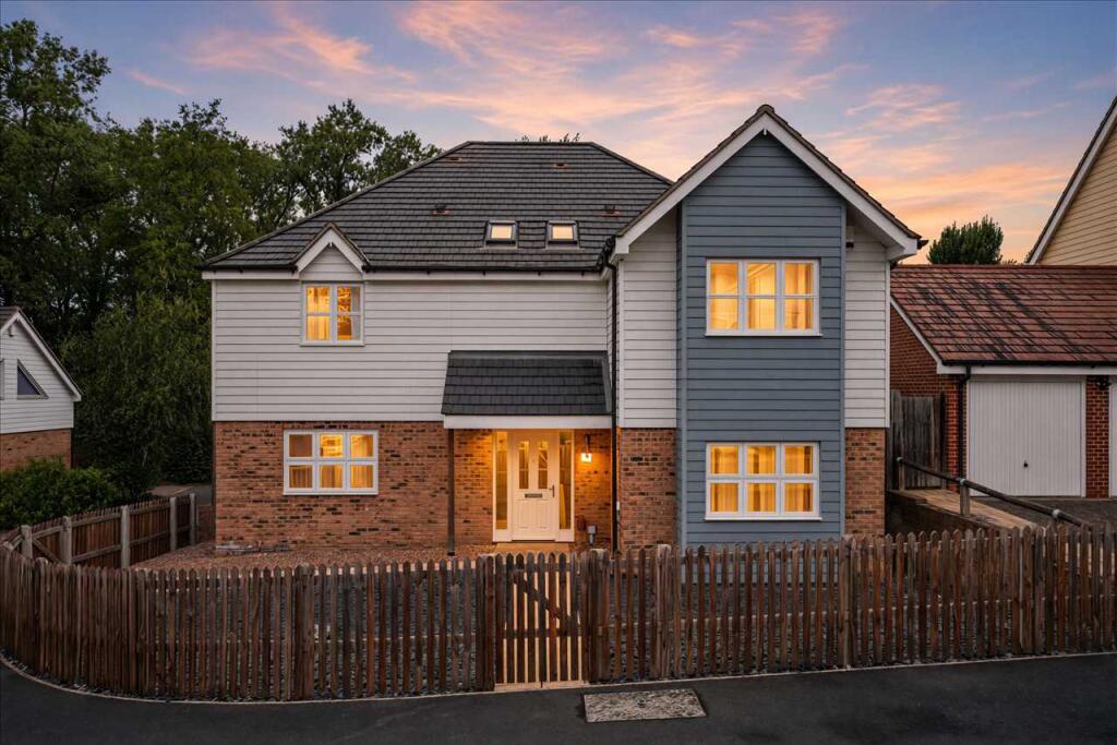 Main image of property: High Thorn Piece, Redhouse Park, Milton Keynes
