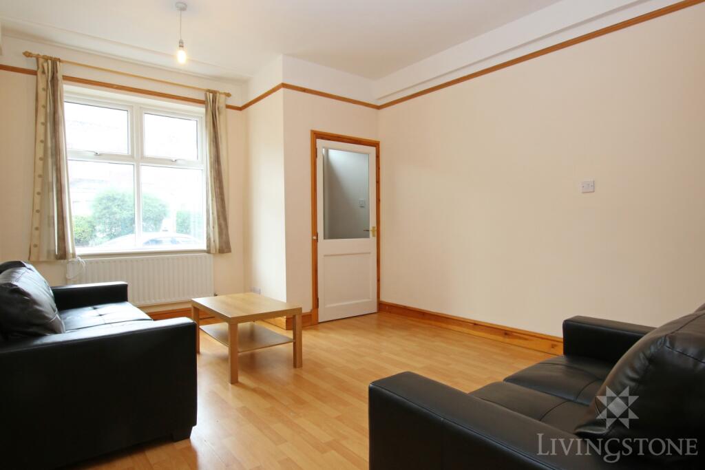 Main image of property: Clarendon Park Road, LE2 3AN