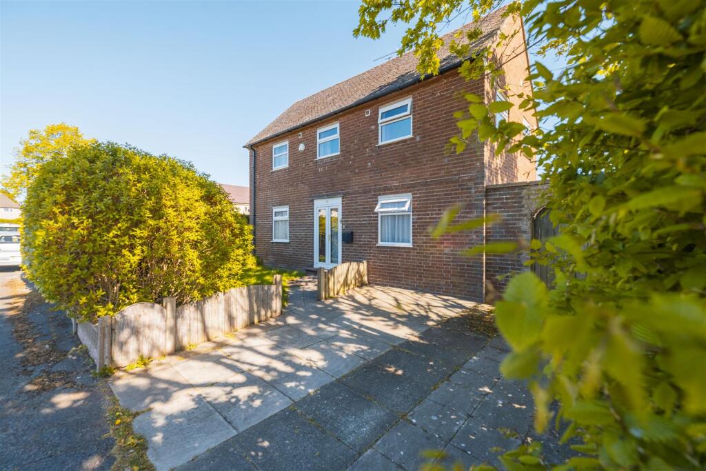 Main image of property: The Birches, Neston