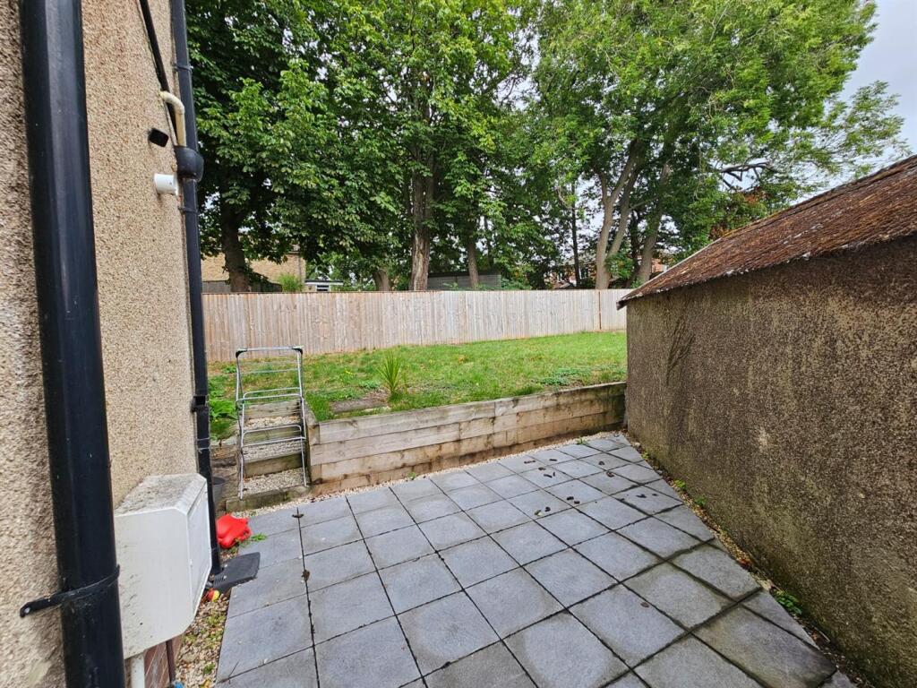 Additional image 12 of Greengates Avenue, Wyke, Bradford