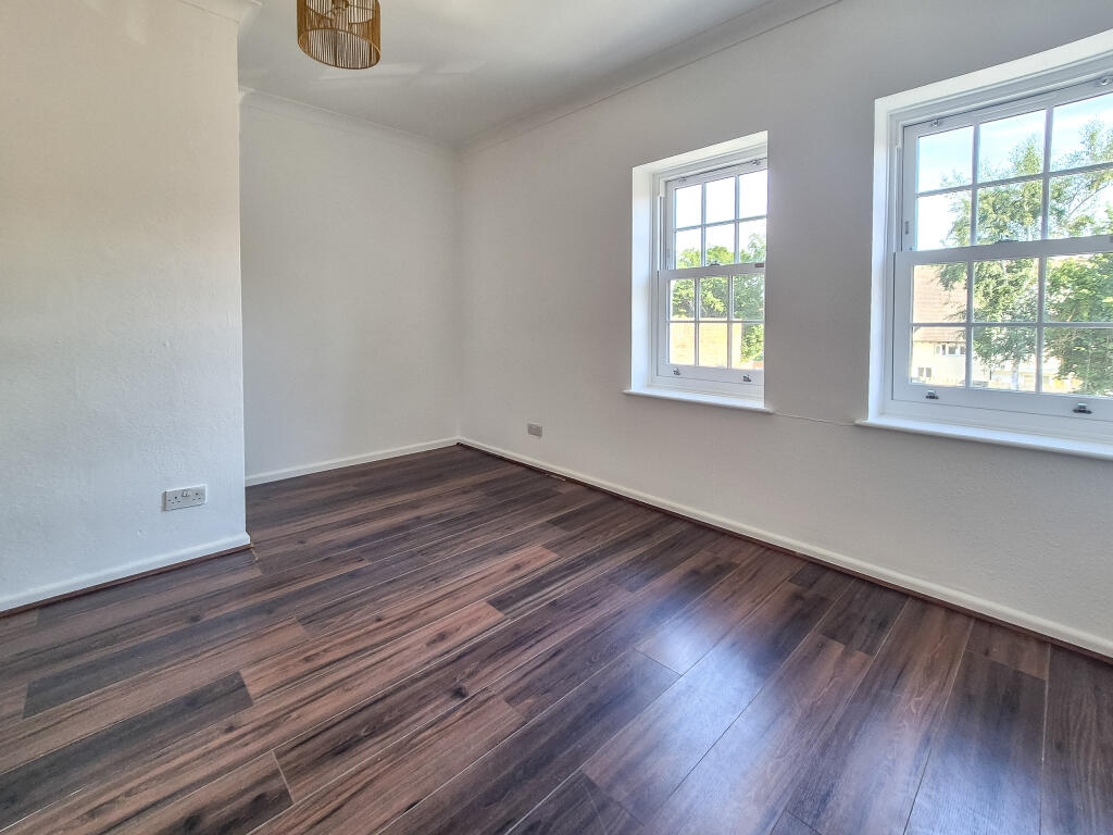 Apartment in East Hertfordshire, Sawbridgeworth - View 4