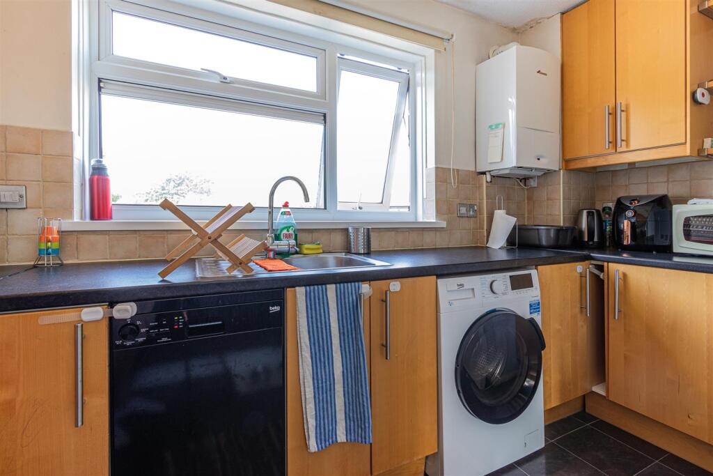 Apartment in Cardiff - View 4