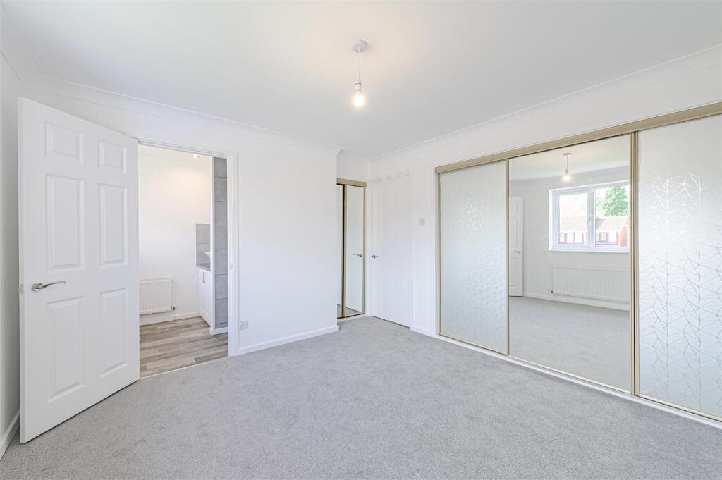 Additional image 29 of 75 Falcon, Wilnecote, B77