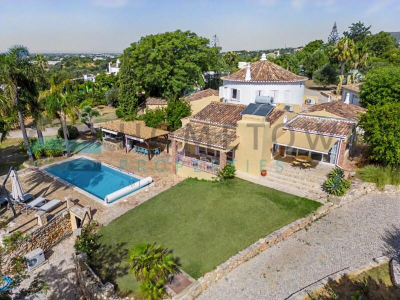 Main image of property: Algarve, Santa Bárbara de Nexe