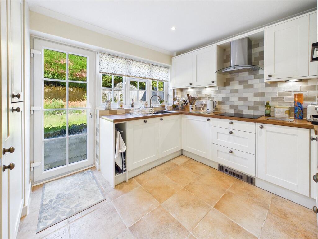 House in Braintree, Nounsley, Hatfield Peverel - View 3