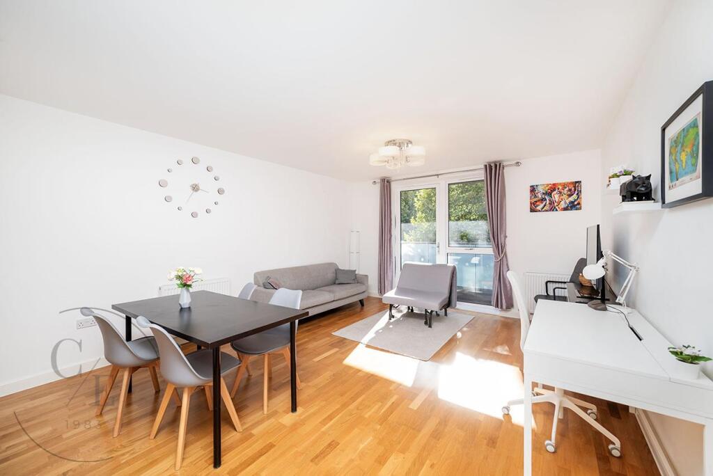 Apartment in London - View 3